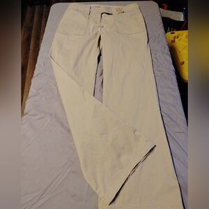 New York & Co Chino Flare leg